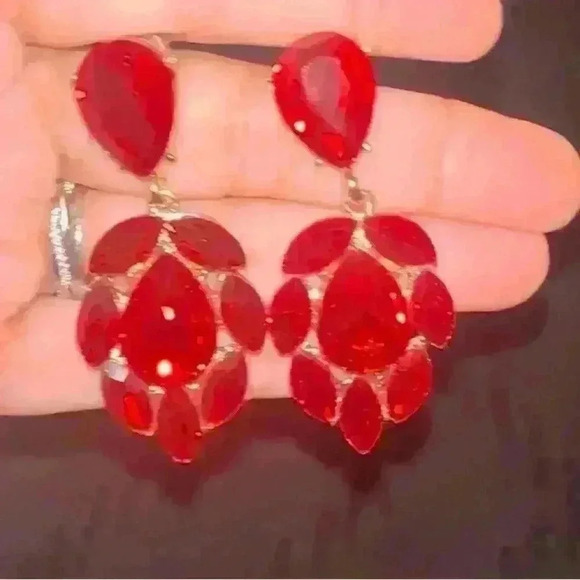 NEW-Ruby Red Teardrop Statement Dangle Earrings - Picture 3 of 4